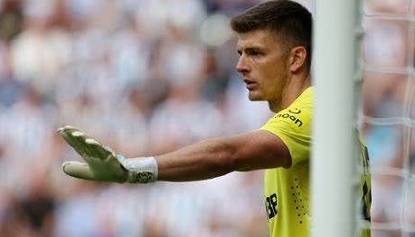 Nick Pope's Newcastle United Signed Goalkeeper Glove