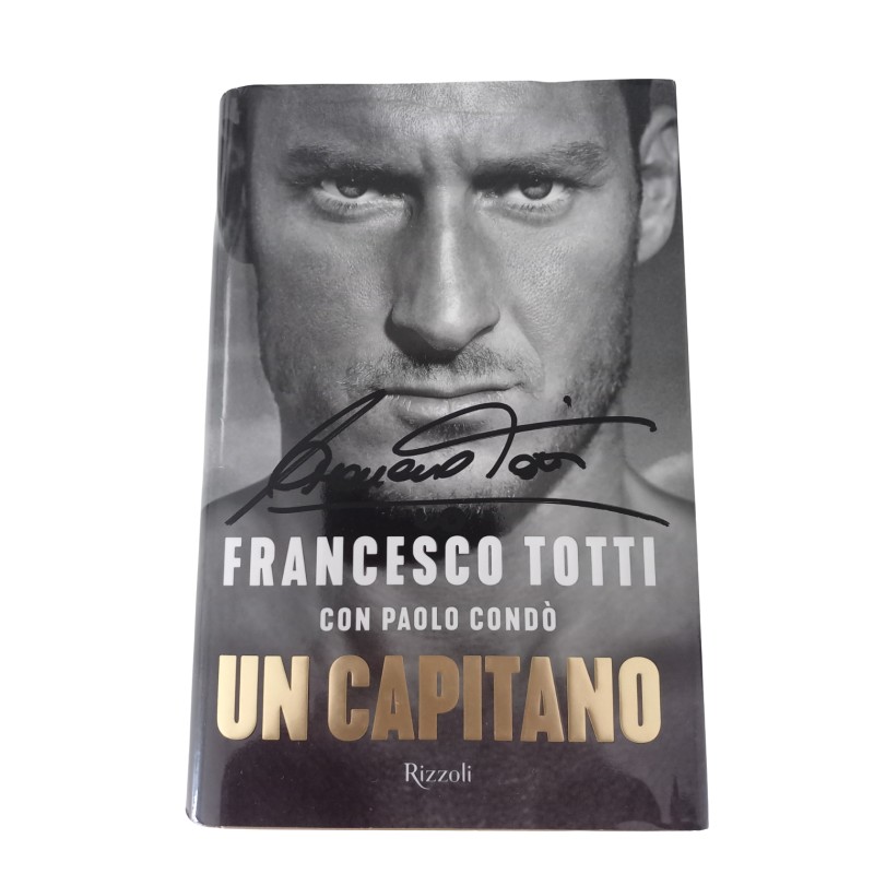 Libro "Un Capitano" autografato da Francesco Totti