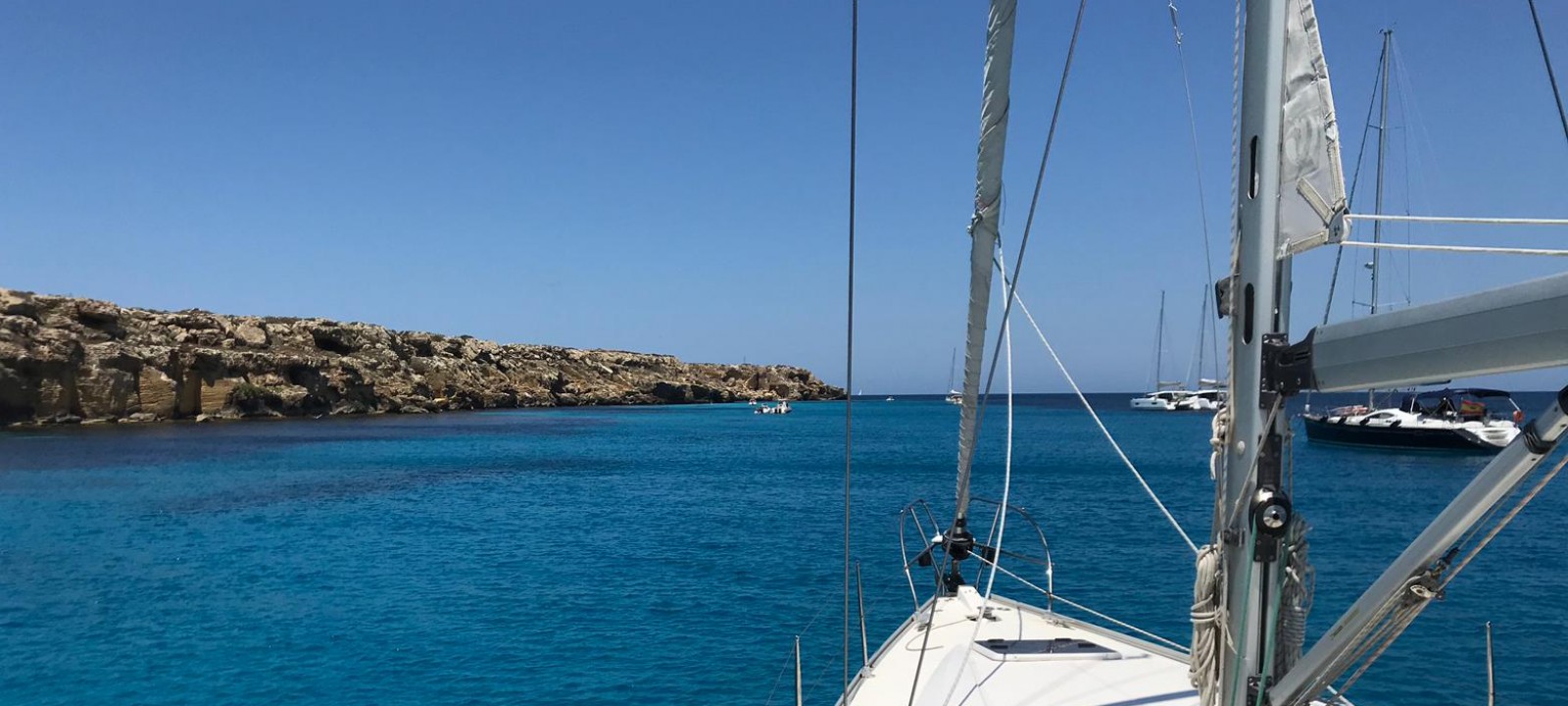 Discover the Greek Islands on an All-Inclusive Sailing Trip 