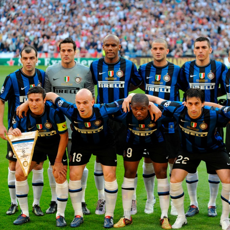 Official Inter Football, 2009/10 - Signed by the Players