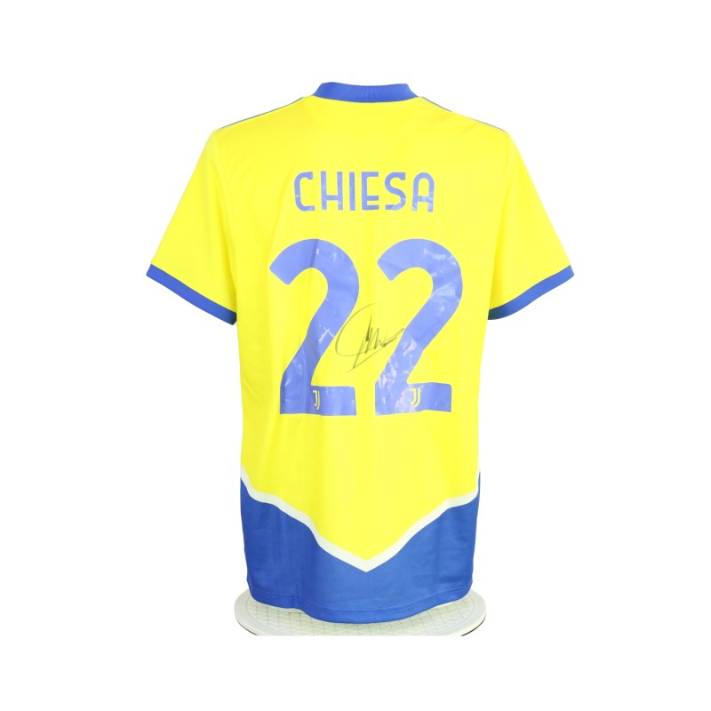 Chiesa's Juventus Official SIgned Shirt, 2021/22