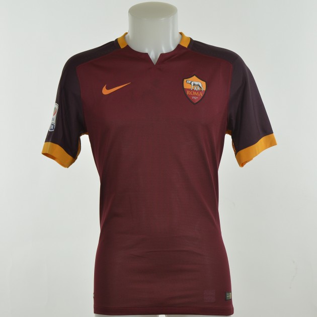 Authenticated Dzeko shirt worn during Roma 2-1 Juventus