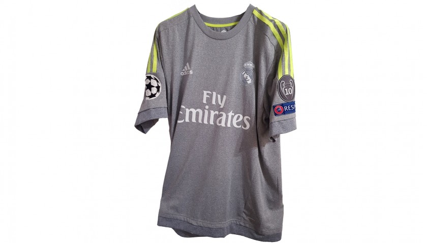 Real Madrid 2015/16 Signed Jersey - CharityStars