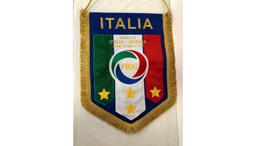 Official Pennant Italy-Spain 2017 - Signed by Zaniolo