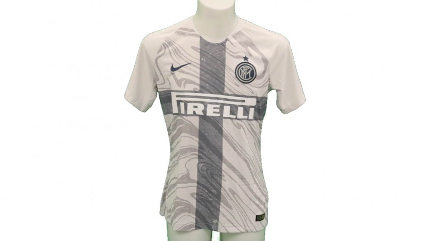 Çalhanoğlu's Inter Shirt, 2023-2024, Signed with personalized Dedication -  CharityStars