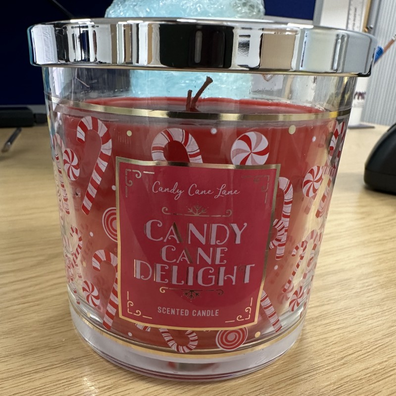 Candy Cane Delight Scented Candle