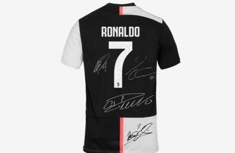 CR7 Juventus Home Shirt, 2019/20 - Signed by the Players