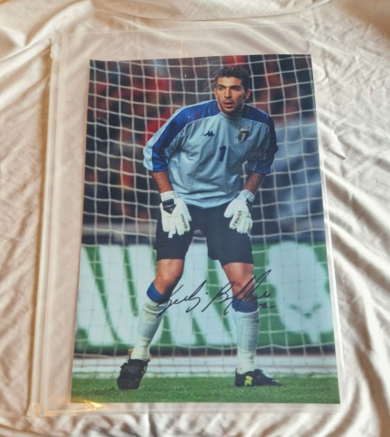 Buffon Signed Picture