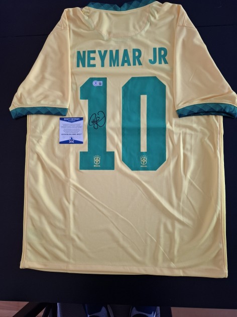 La maglia firmata da Neymar per il Brasile 2023