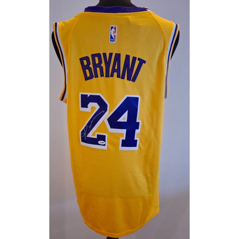 Camicia replica firmata da Kobe Bryant dei Lakers