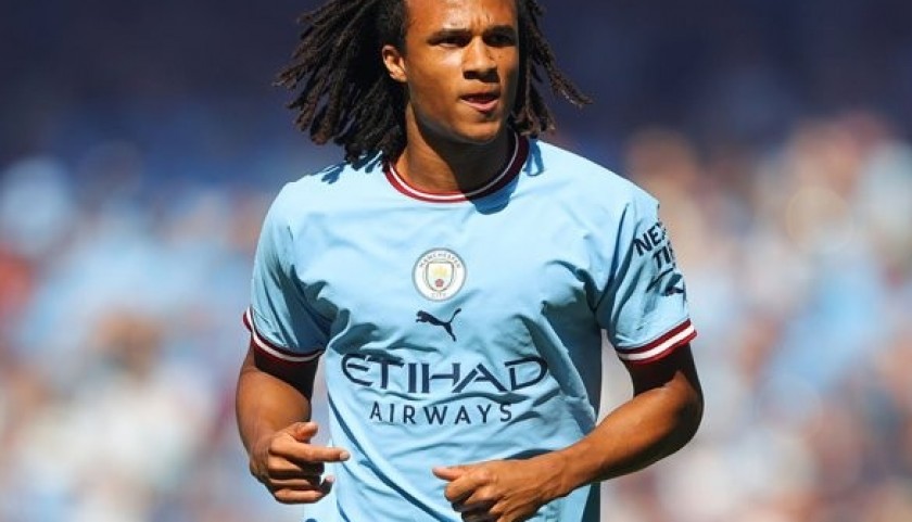 Maglia Nathan Aké Manchester City, 2022/23 - Autografata