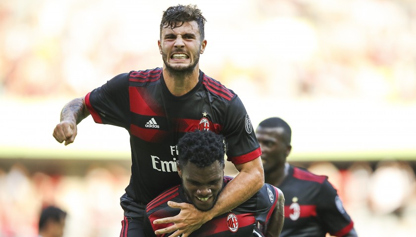 Official 2017/18 Milan Shirt Signed by Cutrone