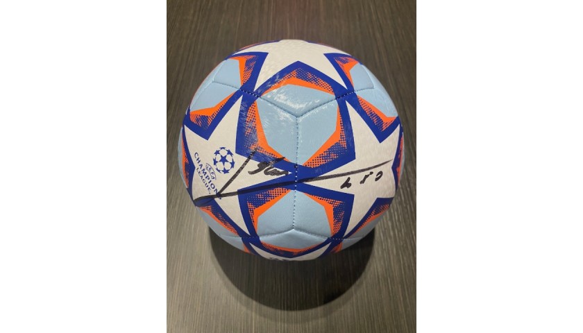 Charitybuzz: Lionel Messi Signed Soccer Ball