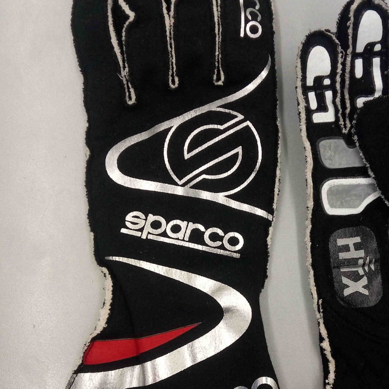 Signed Gloves Used by Fernando Alonso during the 2016 F1 Season