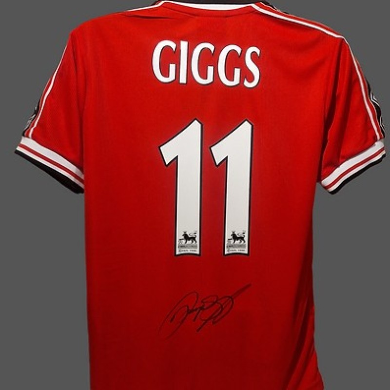Ryan Giggs' Manchester United 1999 Signed and Framed Shirt