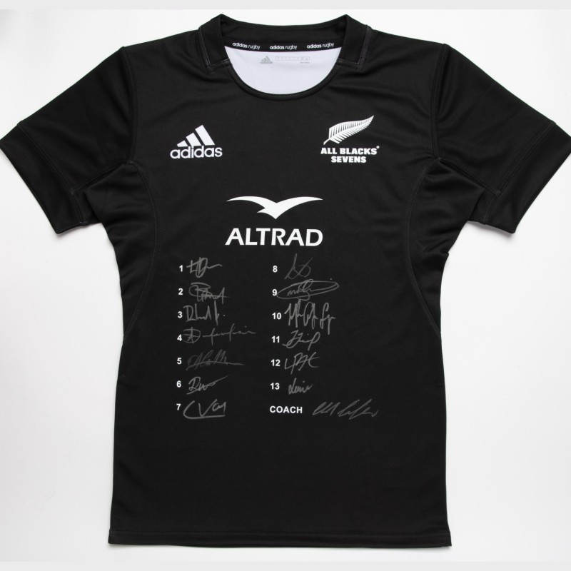 Maglia ufficiale rugby All Blacks - Autografata dalla rosa