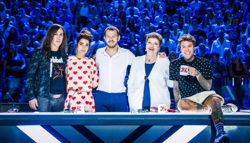 2 biglietti per la finale di X Factor 2017 con hospitality