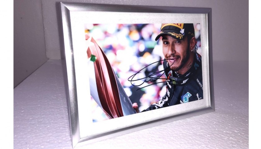 Lewis Hamilton Signed Photograph 