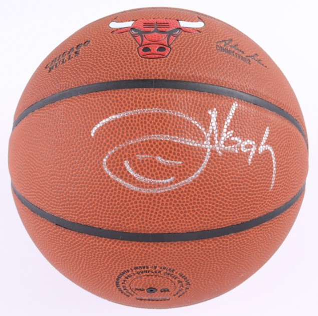 Joakim Noah Signed Bulls Logo Basketball 