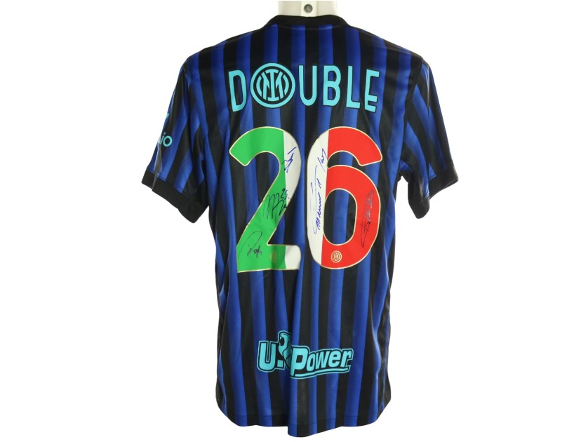 Maglia ufficiale "Double" Inter, 2026 - Autografata dalla squadra