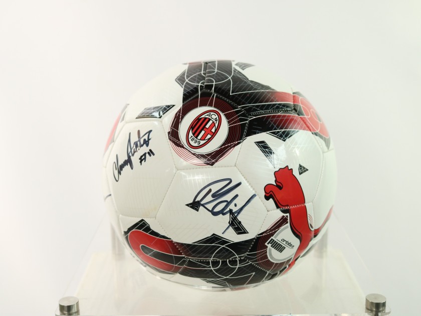 AC Milan Official Ball, 2024/25 - Signed by Gimenez, Bondo, Grimshaw and Nadim 