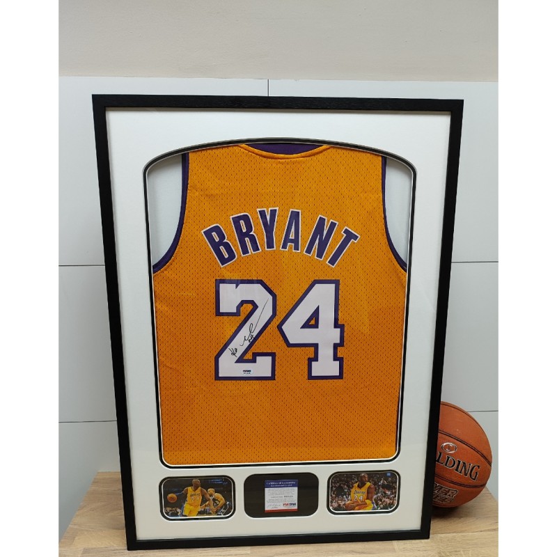 Kobe's Official LA Lakers Jersey, 1996/97 - Signed by the Players -  CharityStars