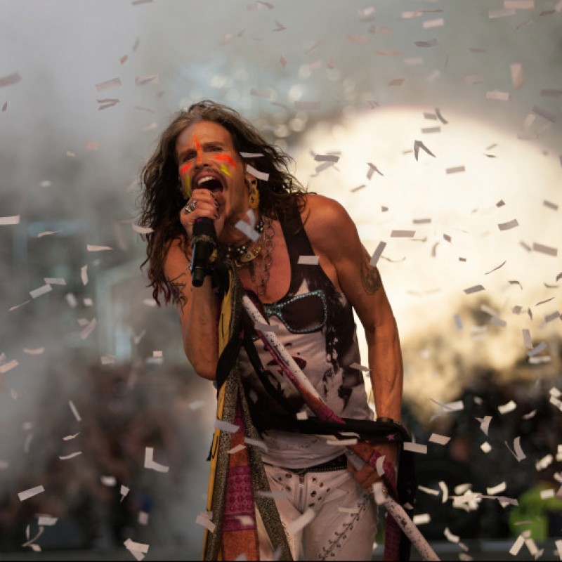Meet Steven Tyler at his Show with Loving Mary