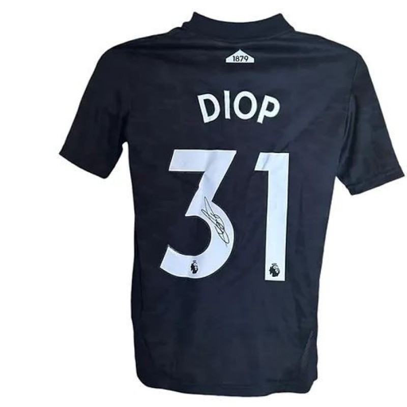 Maglia ufficiale del Fulham 2022/23 firmata da Issa Diop