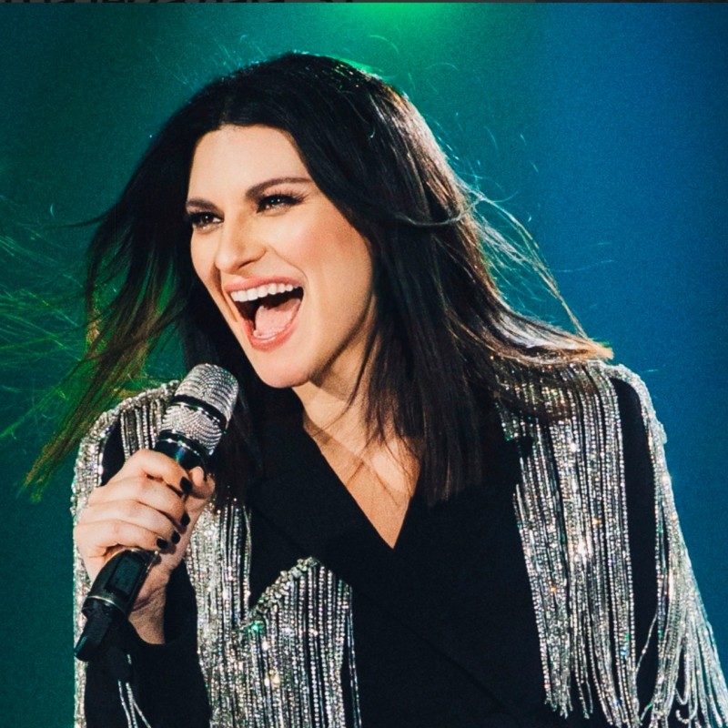 2 Passes to the Laura Pausini concert in Milan