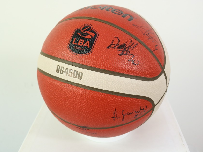 Pallone LBA Pallacanestro Trieste - Autografato dai giocatori - CharityStars
