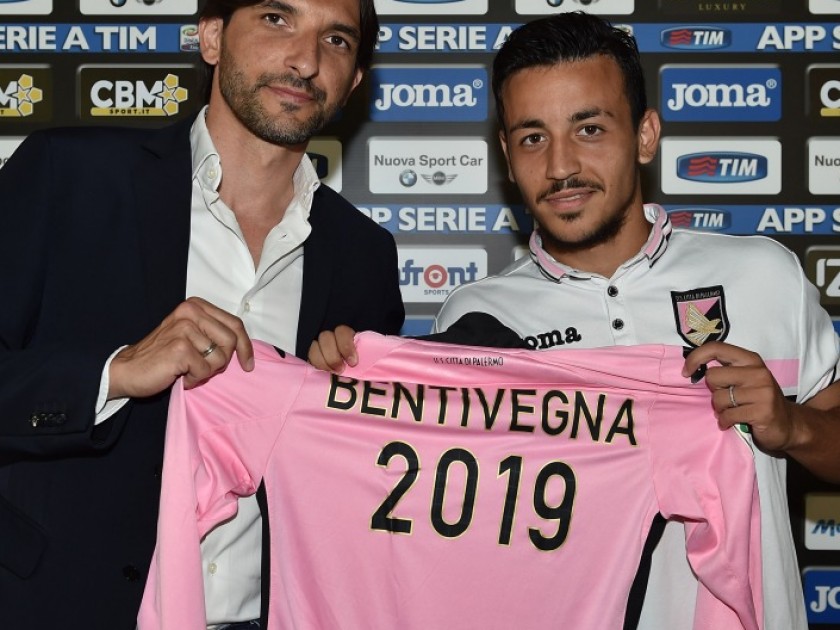Palermo shirt celebrating the new contract for Bentivegna - signed