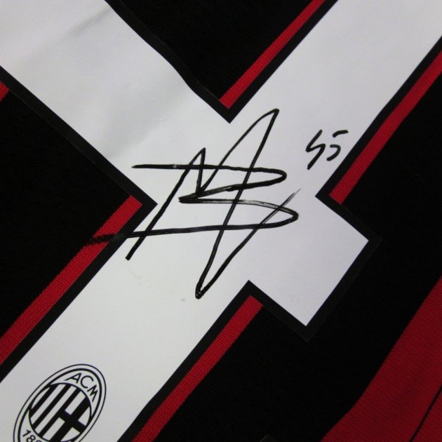 Milan fanshop shirt, Balotelli, Serie A 2013/2014 - signed - CharityStars