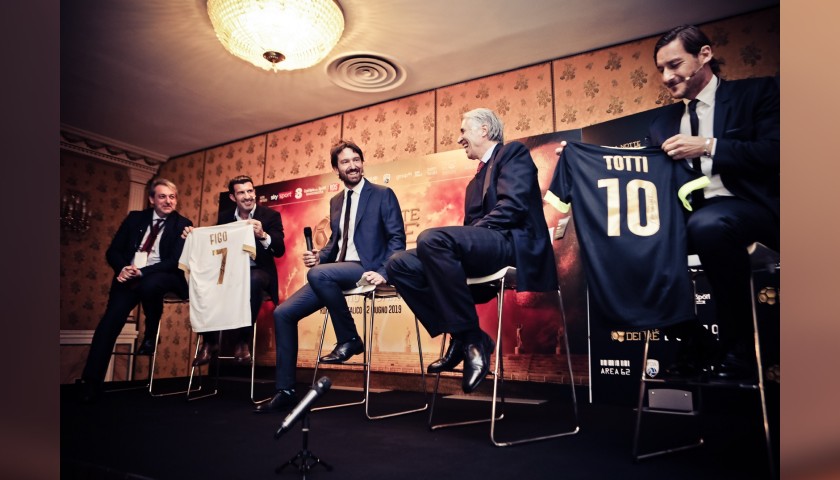 Totti's "La Notte dei Re" Limited Edition Signed Shirt