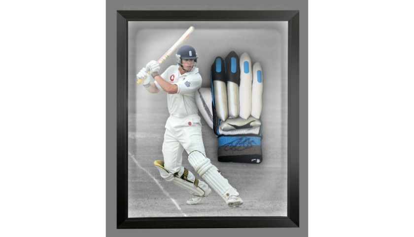 Alastair Cook Signed Cricket Batting Glove