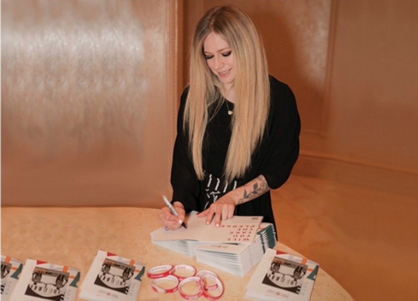 Avril's Signed Special Olympics Pack