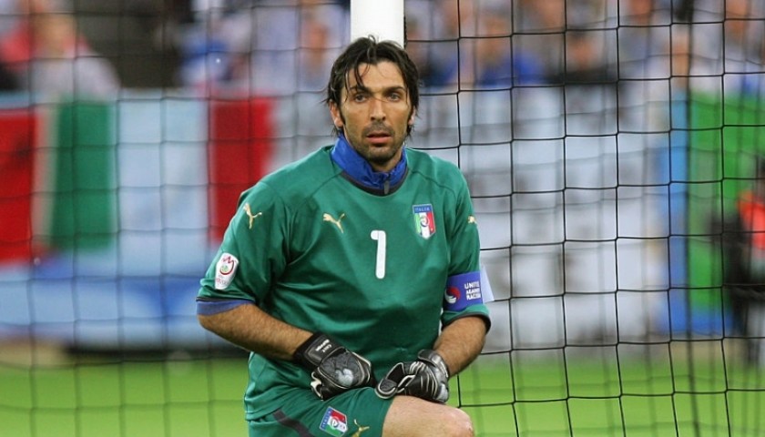 Buffon's Italy Match Signed Shirt, 2007/08