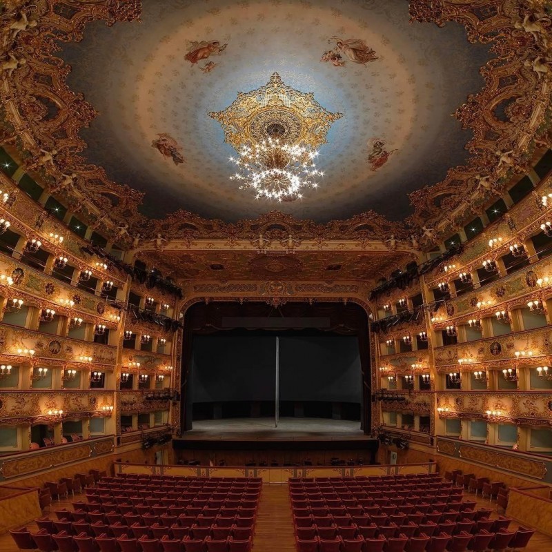 La Traviata at La Fenice Theatre in Venice - 2 seats