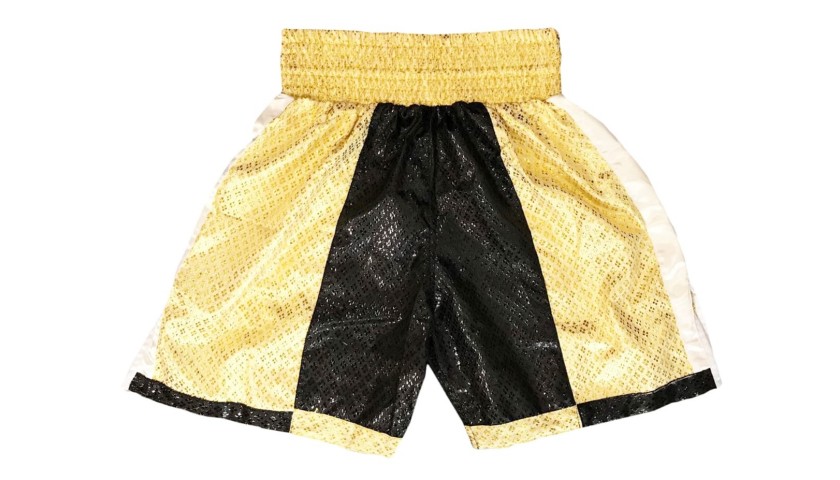 Floyd Mayweather given custom-made boxing shorts emblazoned with