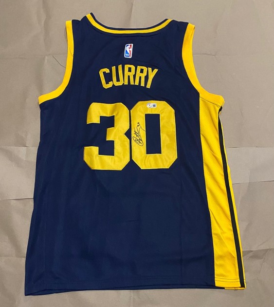 Maglia autografata di Stephen Curry dei Golden State Warriors 2023/24