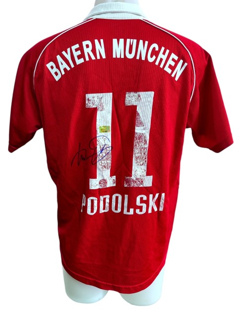 Podolski's Bayern Monaco Signed Official Shirt, 2006/07