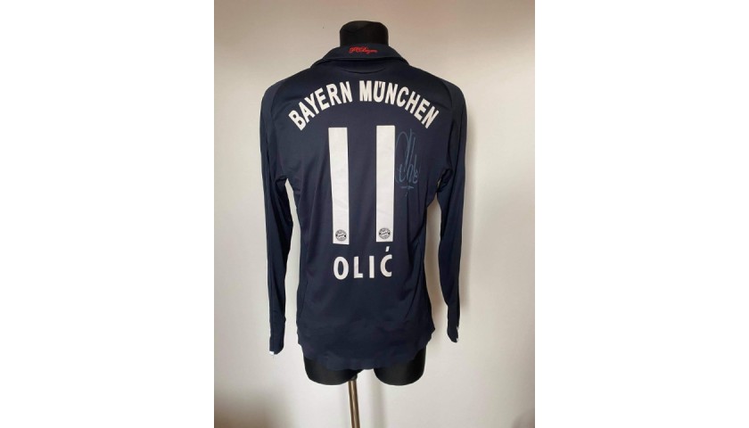 Olić's Bayern Munchen Signed Match Shirt
