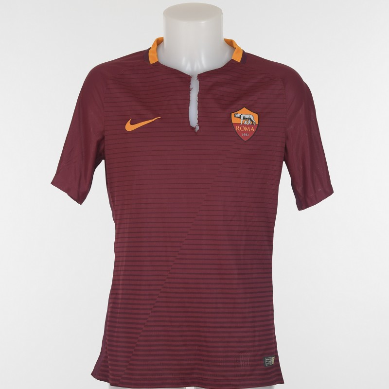 Strootman's Match-Worn 2016/17 Roma-Sassuolo Shirt