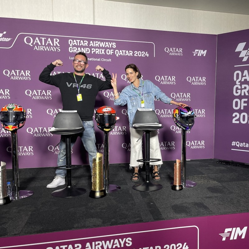 Esperienza di conferenza stampa post-gara per due persone a Doha, in Qatar, più pass per il paddock nel fine settimana