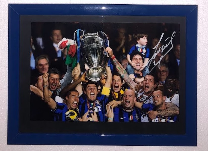 Photograph Signed by Javier Zanetti