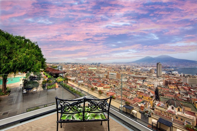 Weekend for two at the Hotel San Francesco al Monte in Naples 