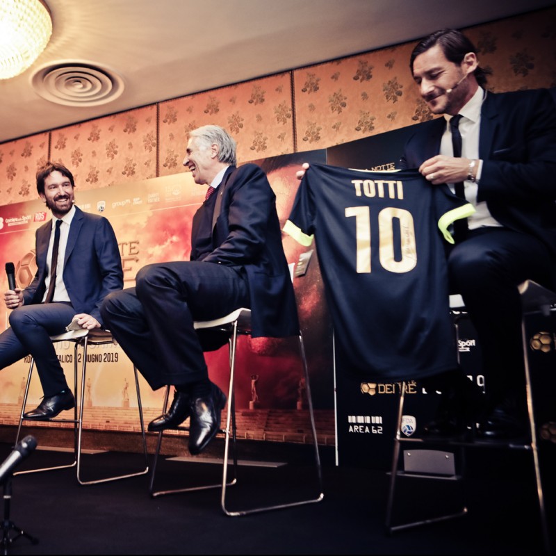 Totti's "La Notte dei Re" Limited Edition Signed Shirt