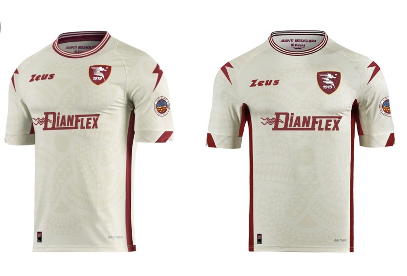 Valencia's Issued Shirt, Reggiana vs Salernitana 2024