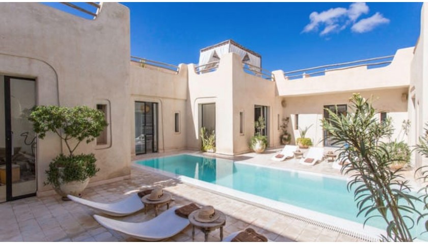 Stunning Six-Night Marrakech Villa for Six people