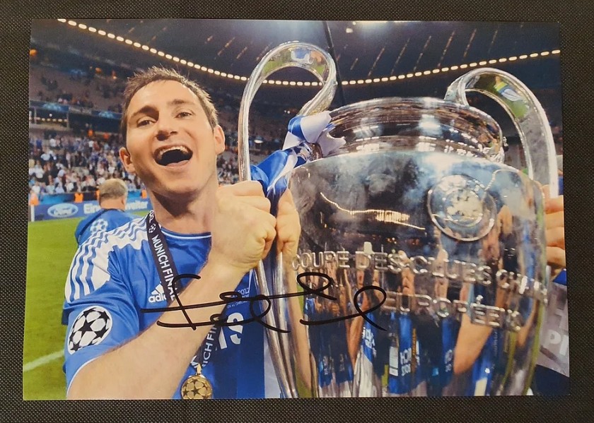 Frank Lampard's Chelsea Signed Picture - 2012 Champions League Final