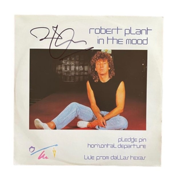 Robert Plant of Led Zeppelin Signed 'In the Mood' 12" Vinyl